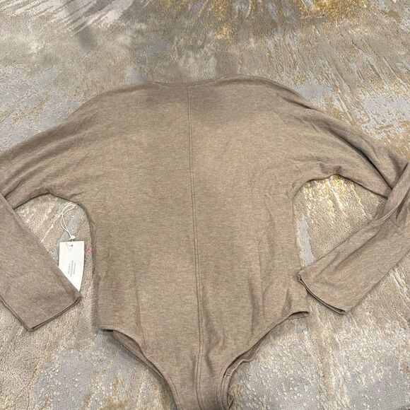 vince Dolman bodysuit size S dove oat color brand new - Picture 10 of 10